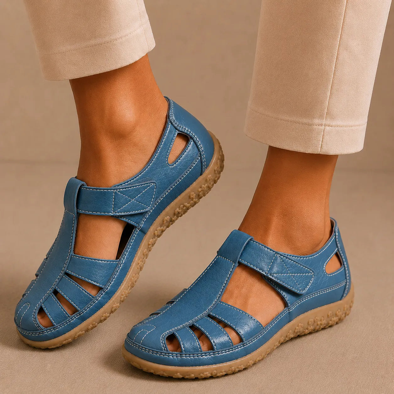Elfriede | Sandales confort en simili cuir avec velcro