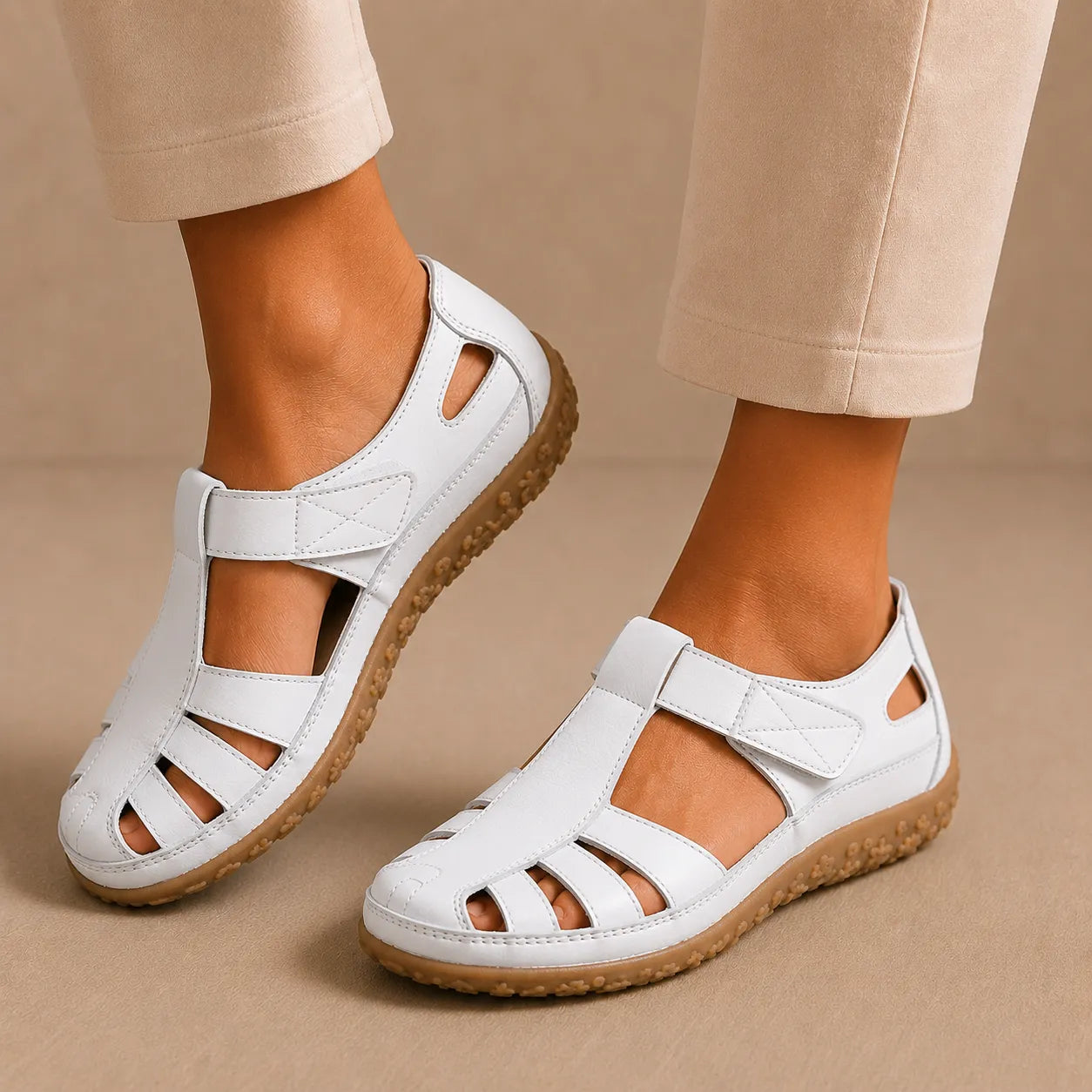Elfriede | Sandales confort en simili cuir avec velcro