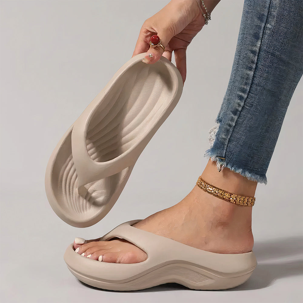Irina | Chaussons pour femmes douillets, modernes et confortables