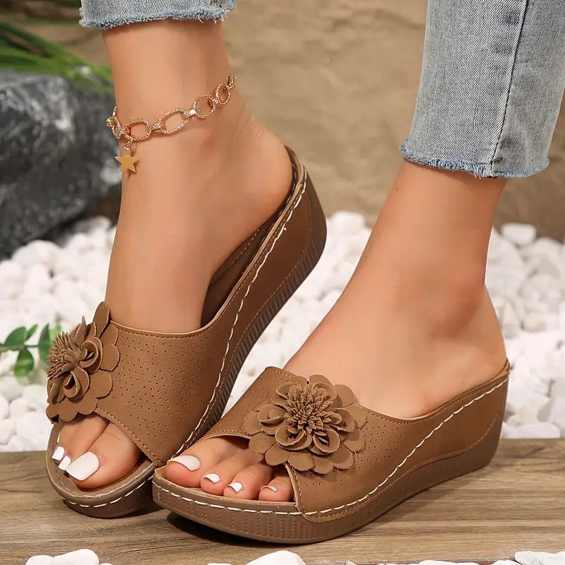 Lena | Sandales à talons minimalistes avec détails floraux