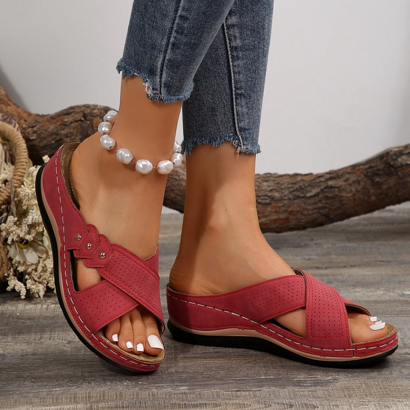 Ilona | Sandales compensées confortables avec brides croisées